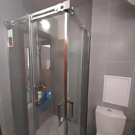 в204 Belvedere Club *