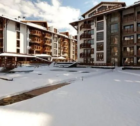 в204 Belvedere Club *